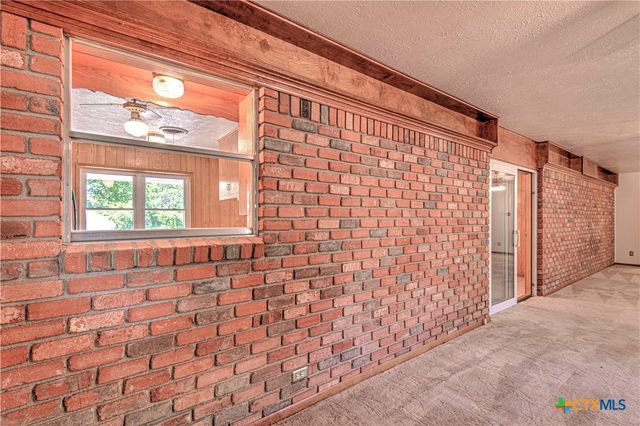 1810 N Beal Street, Belton, TX 76513
