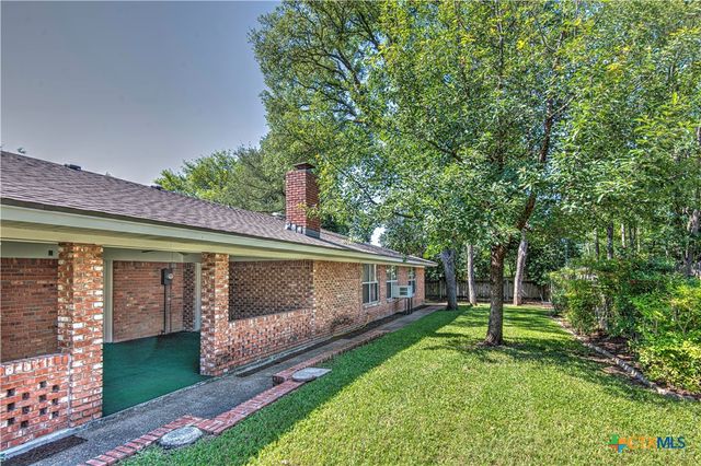 1810 N Beal Street, Belton, TX 76513