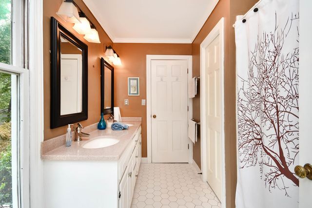 72 Marshall Bridge Drive, Greenville, SC 29605