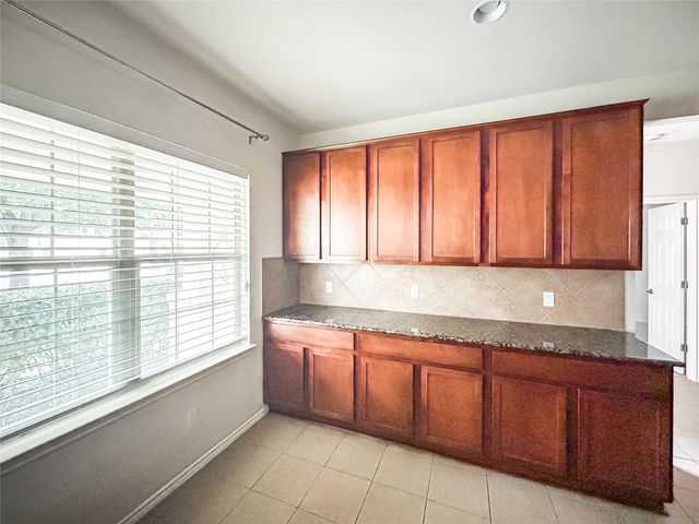 7810 Squirrel Hollow DR, Georgetown, TX 78628