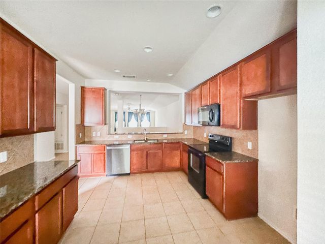 7810 Squirrel Hollow DR, Georgetown, TX 78628