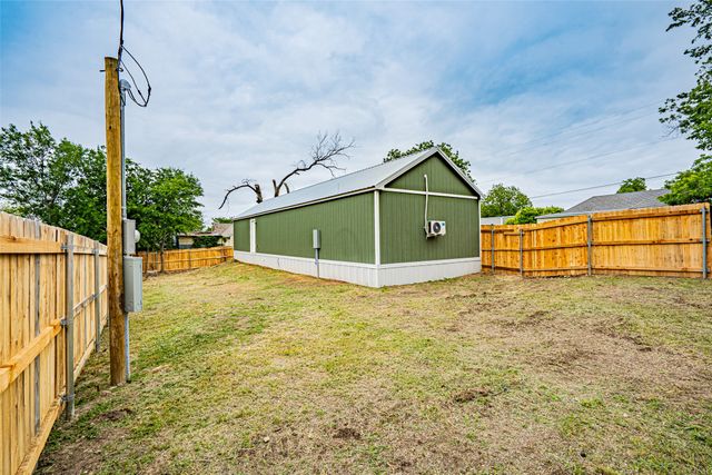 329 Vine Street, Dublin, TX 76446