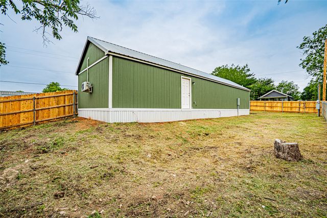 329 Vine Street, Dublin, TX 76446