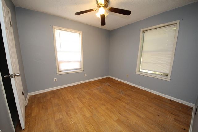 1211 W Jefferson Street, Brenham, TX 77833