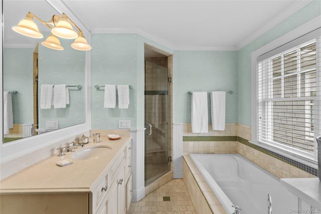 42 Jessup Lane, Westhampton Beach, NY 11978