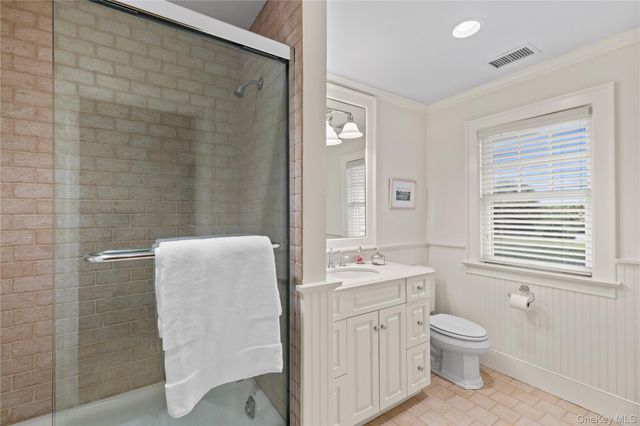 42 Jessup Lane, Westhampton Beach, NY 11978