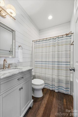 109 Portmanvilla Road, Black Mountain, NC 28711