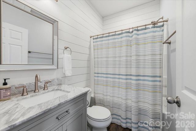 109 Portmanvilla Road, Black Mountain, NC 28711