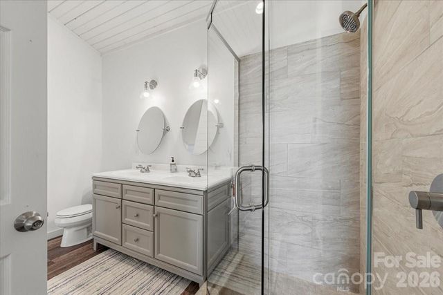 109 Portmanvilla Road, Black Mountain, NC 28711