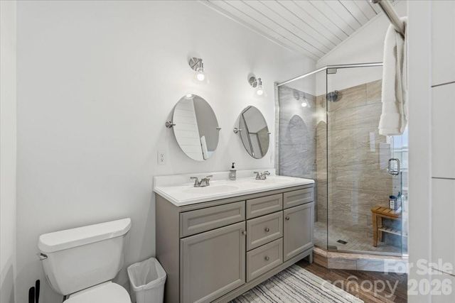 109 Portmanvilla Road, Black Mountain, NC 28711