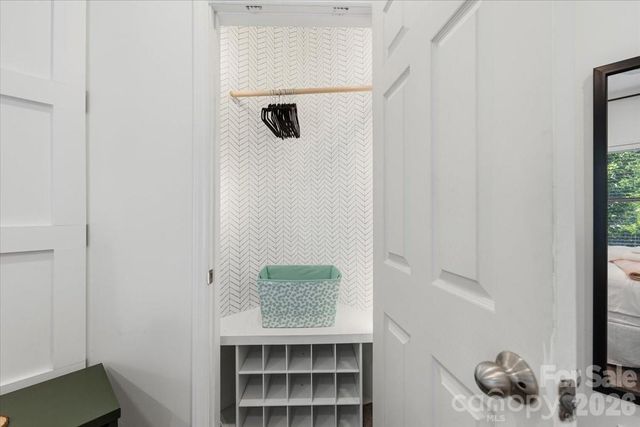 109 Portmanvilla Road, Black Mountain, NC 28711