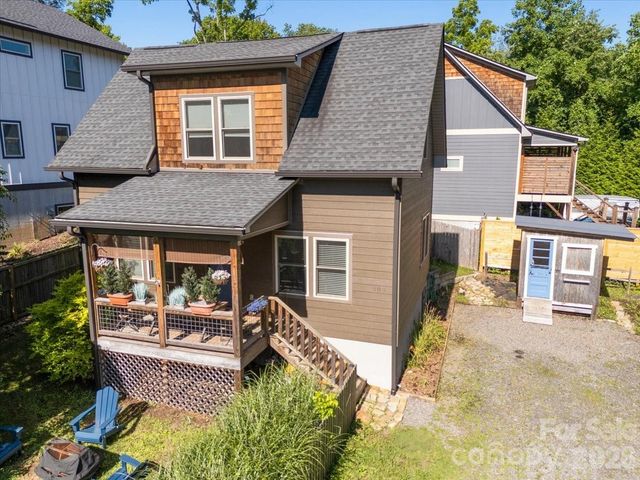 109 Portmanvilla Road, Black Mountain, NC 28711