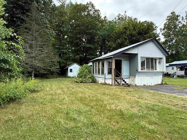 9 Village Drive, Brattleboro, VT 05301