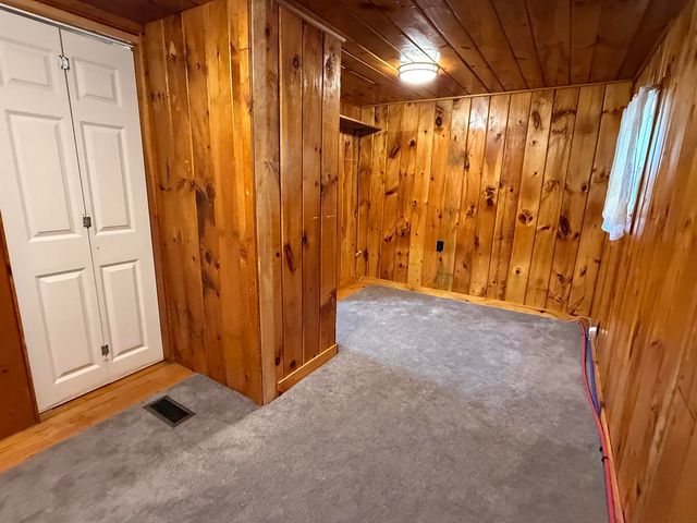9 Village Drive, Brattleboro, VT 05301