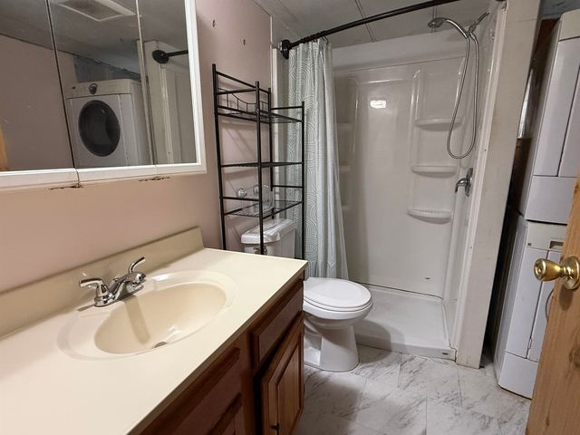 9 Village Drive, Brattleboro, VT 05301
