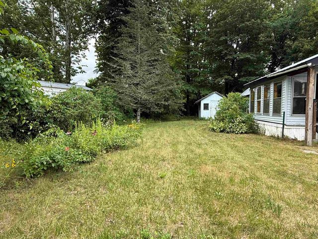9 Village Drive, Brattleboro, VT 05301