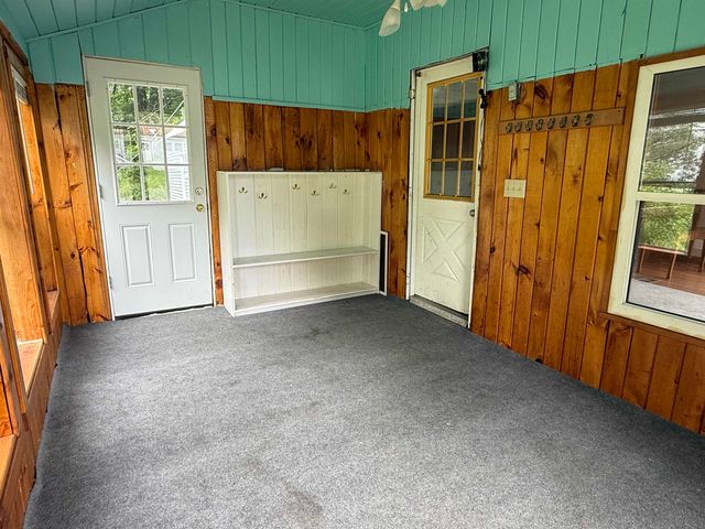 9 Village Drive, Brattleboro, VT 05301