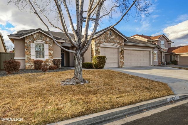 10625 Blue Moon Court, Reno, NV 89521