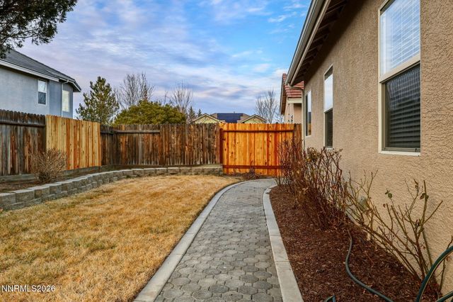 10625 Blue Moon Court, Reno, NV 89521