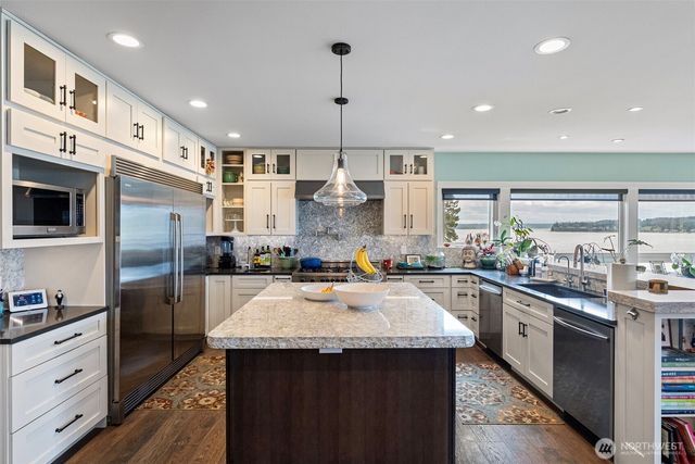 31 Pt. Fosdick Dr. NW, Gig Harbor, WA 98335