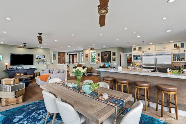 31 Pt. Fosdick Dr. NW, Gig Harbor, WA 98335