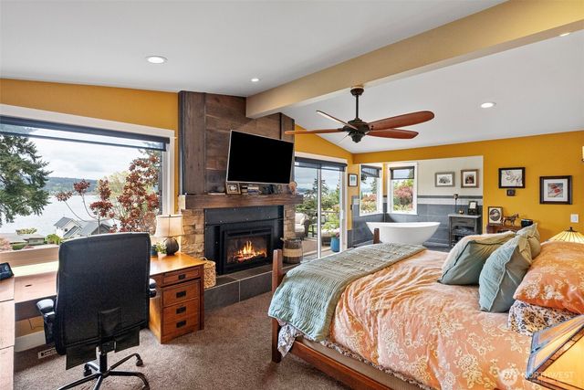 31 Pt. Fosdick Dr. NW, Gig Harbor, WA 98335