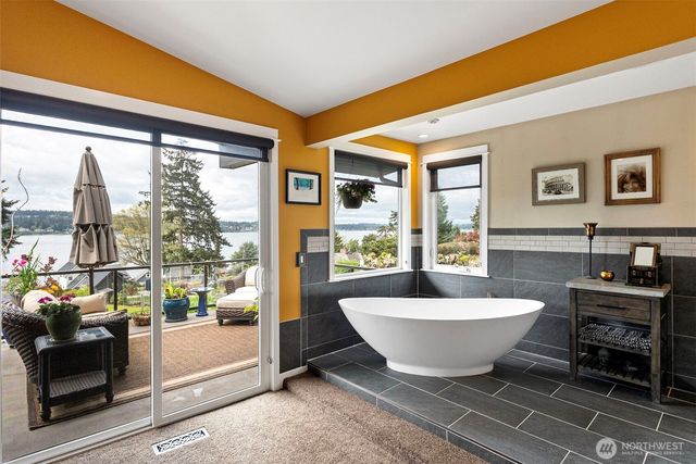 31 Pt. Fosdick Dr. NW, Gig Harbor, WA 98335