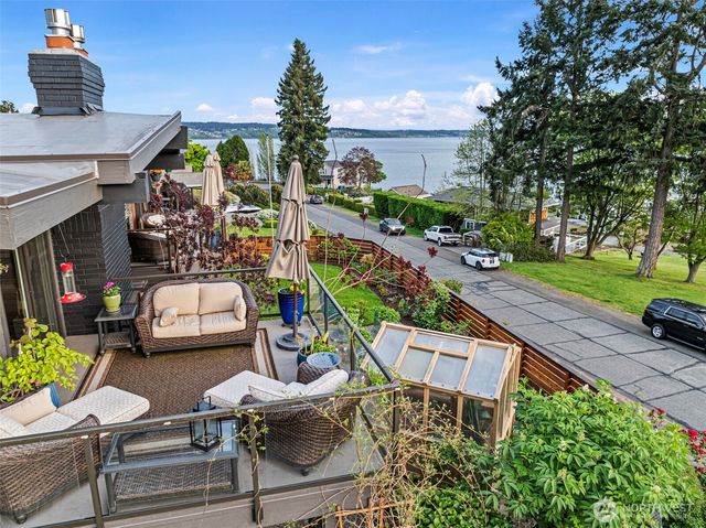 31 Pt. Fosdick Dr. NW, Gig Harbor, WA 98335