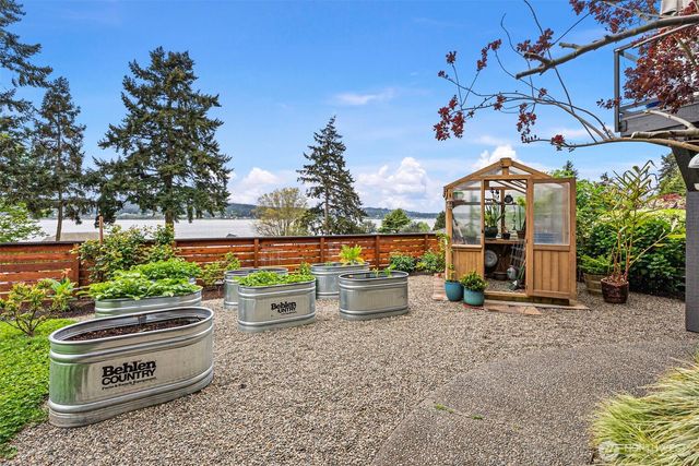 31 Pt. Fosdick Dr. NW, Gig Harbor, WA 98335