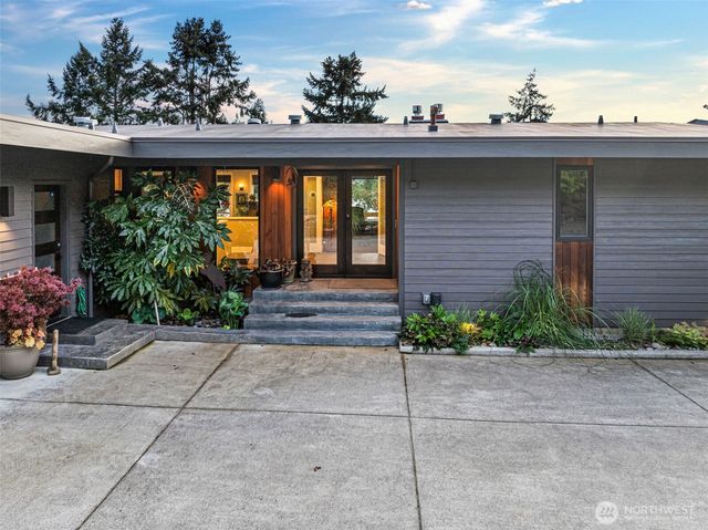 31 Pt. Fosdick Dr. NW, Gig Harbor, WA 98335