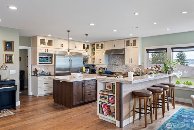 31 Pt. Fosdick Dr. NW, Gig Harbor, WA 98335