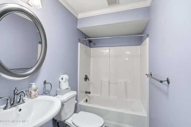 17 Church Lane, Englishtown, NJ 07726