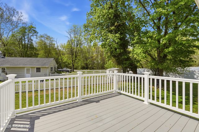 17 Church Lane, Englishtown, NJ 07726