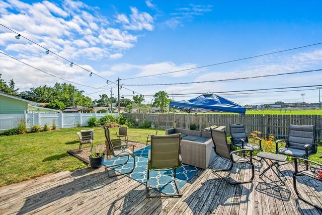 1011 S Edson Avenue, Lombard, IL 60148