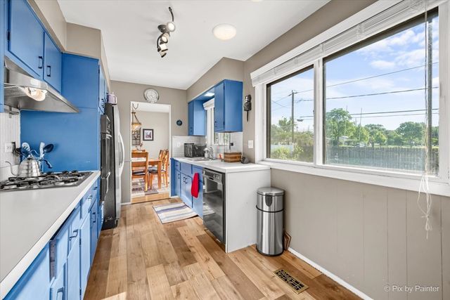 1011 S Edson Avenue, Lombard, IL 60148