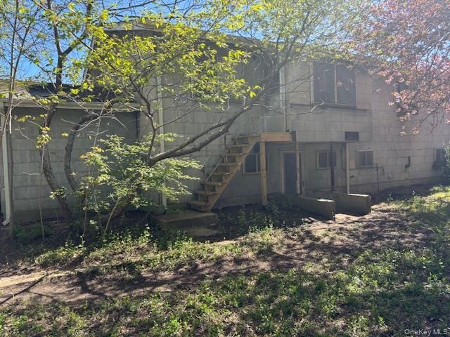199 Ridge Road, Wheatley Heights, NY 11798