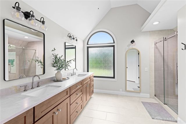 6875 Crown Pointe Drive, Liberty Twp, OH 45011