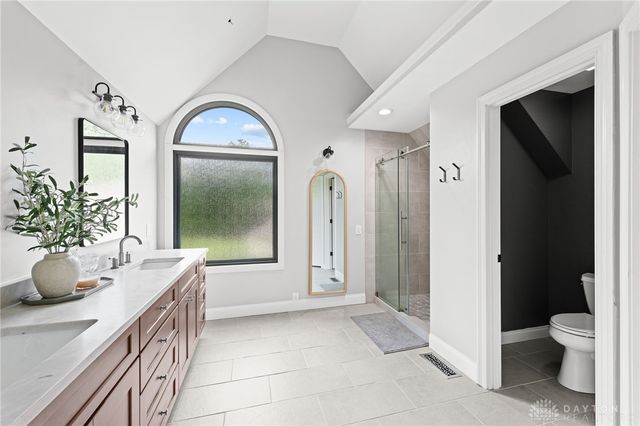 6875 Crown Pointe Drive, Liberty Twp, OH 45011