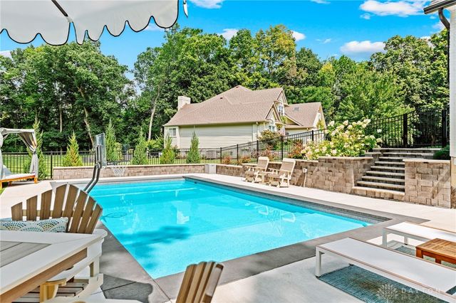 6875 Crown Pointe Drive, Liberty Twp, OH 45011