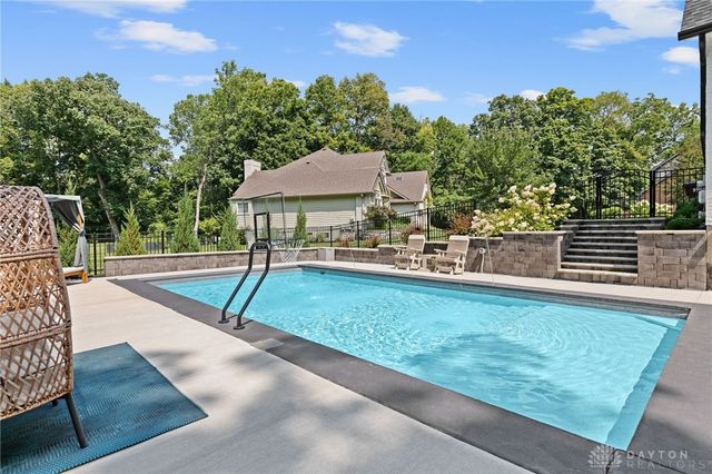 6875 Crown Pointe Drive, Liberty Twp, OH 45011