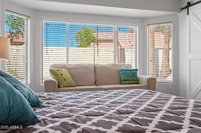 3228 E SANDY Way, Gilbert, AZ 85297