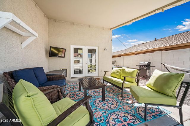3228 E SANDY Way, Gilbert, AZ 85297