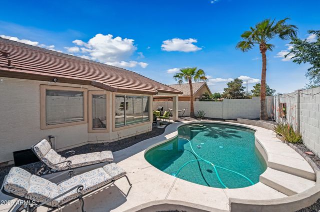 3228 E SANDY Way, Gilbert, AZ 85297