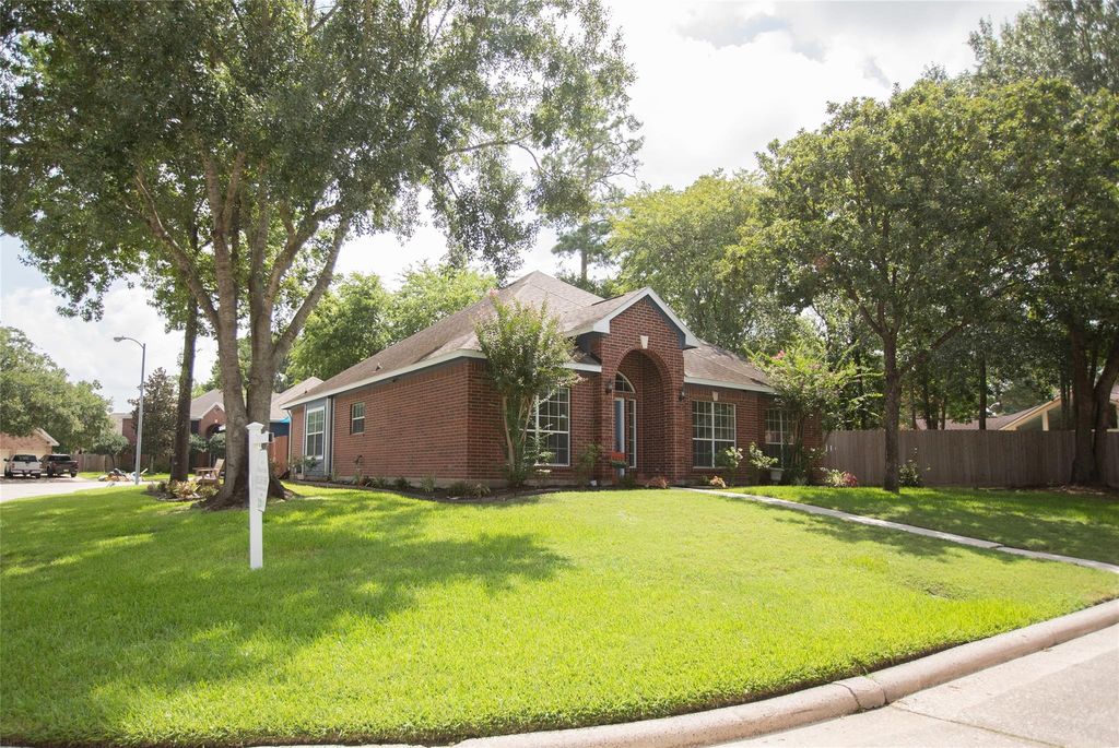 8615 Mile Run Road, Humble, TX 77346