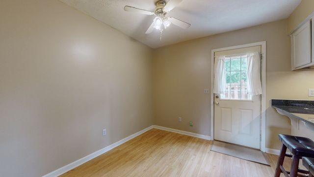 102 Thistle Ln, Hermitage, TN 37076