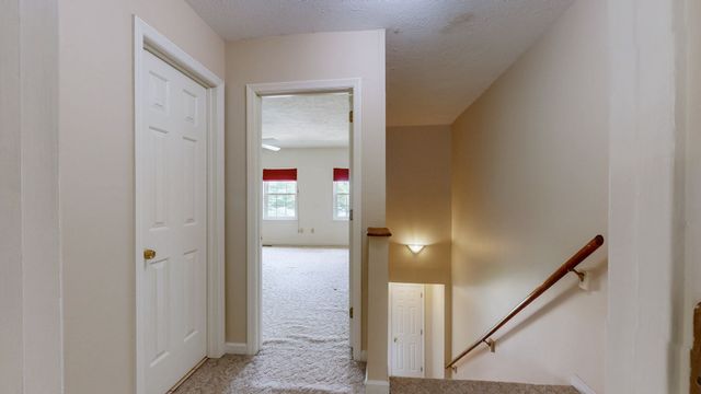 102 Thistle Ln, Hermitage, TN 37076