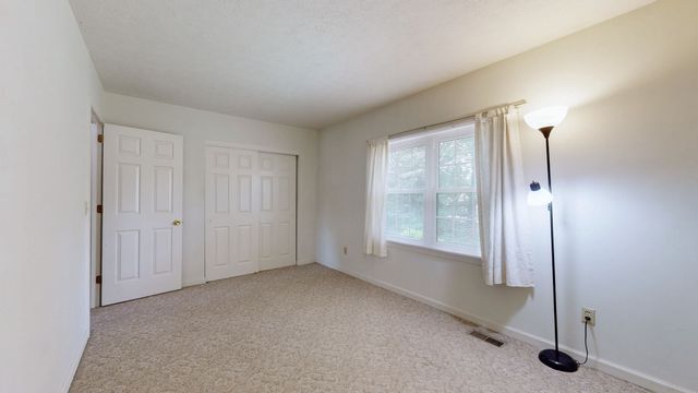 102 Thistle Ln, Hermitage, TN 37076