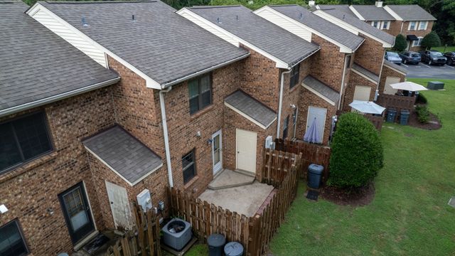 102 Thistle Ln, Hermitage, TN 37076
