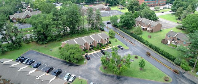 102 Thistle Ln, Hermitage, TN 37076