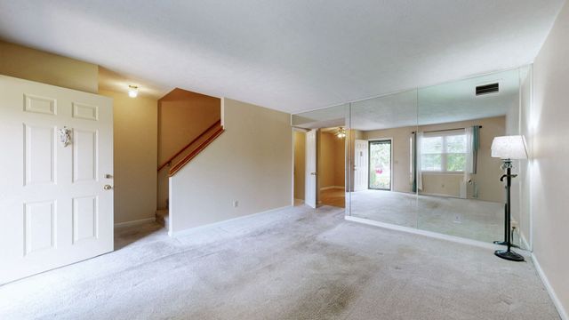 102 Thistle Ln, Hermitage, TN 37076